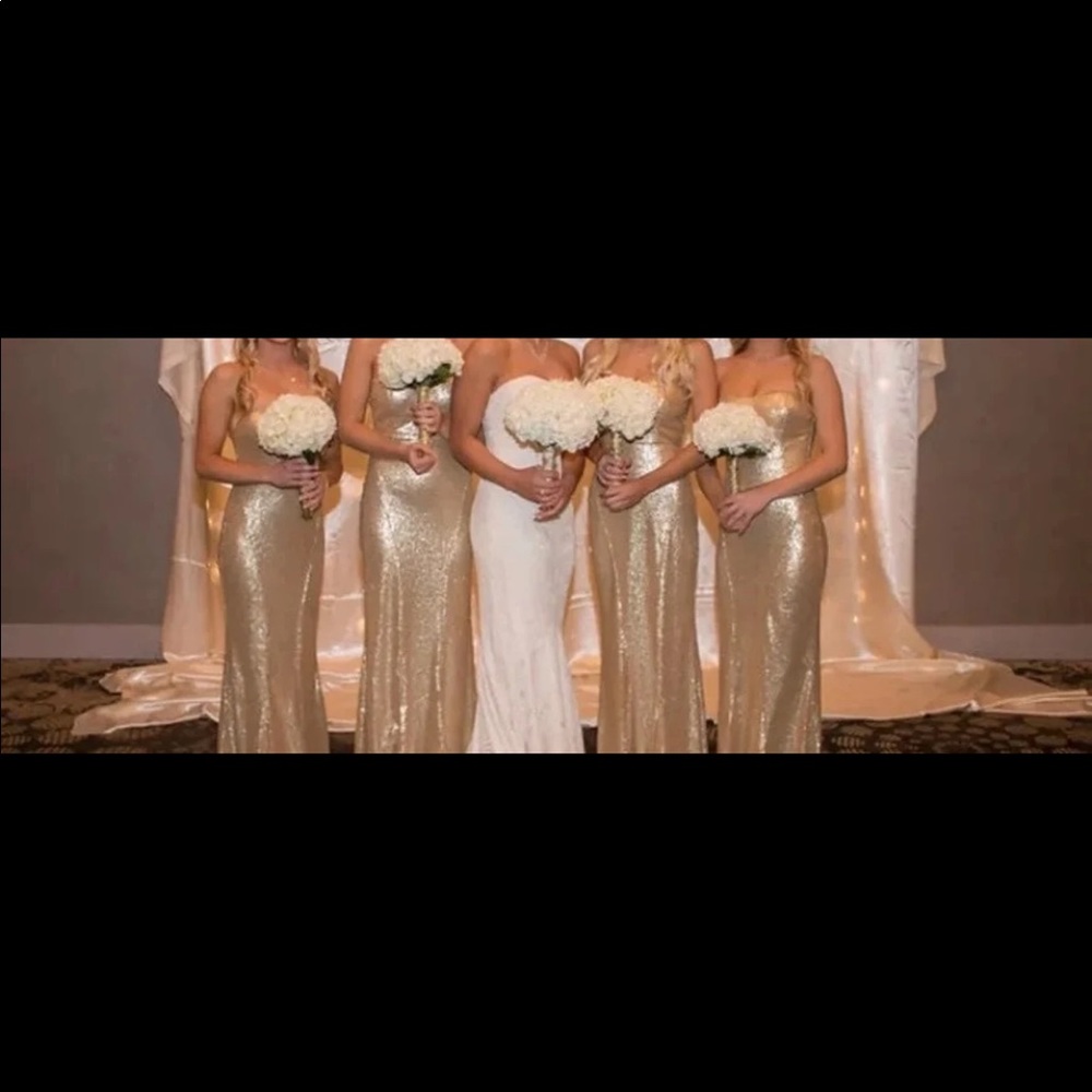 Gold sequin gown - Picture 2 of 6